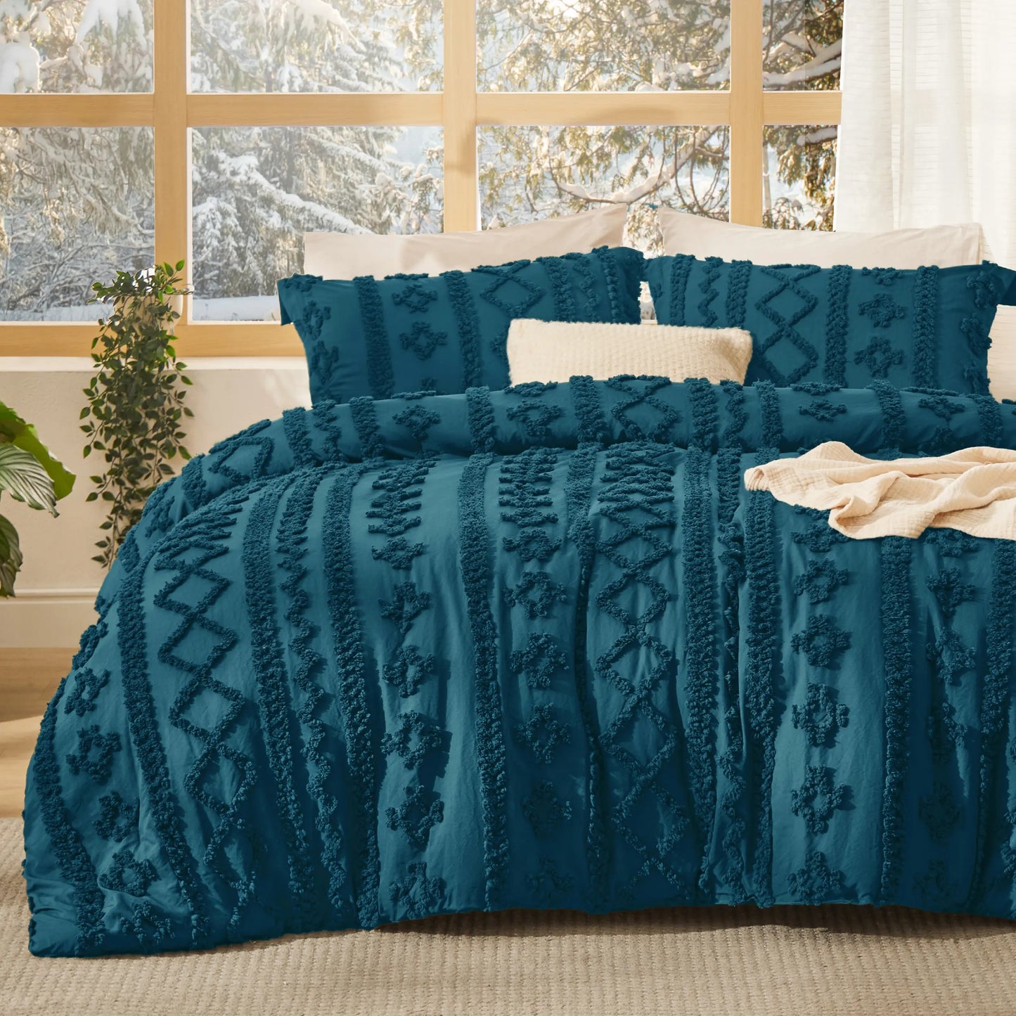 Tufted Boho Jacquard Comforter 3-Piece Set (1 Comforter + 2 Pillow Shams)