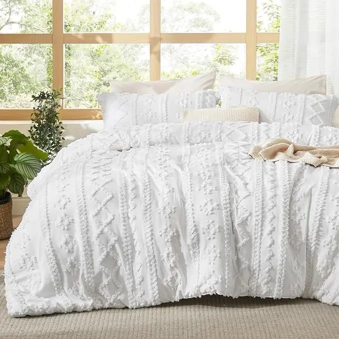 Tufted Boho Jacquard Comforter 3-Piece Set (1 Comforter + 2 Pillow Shams)